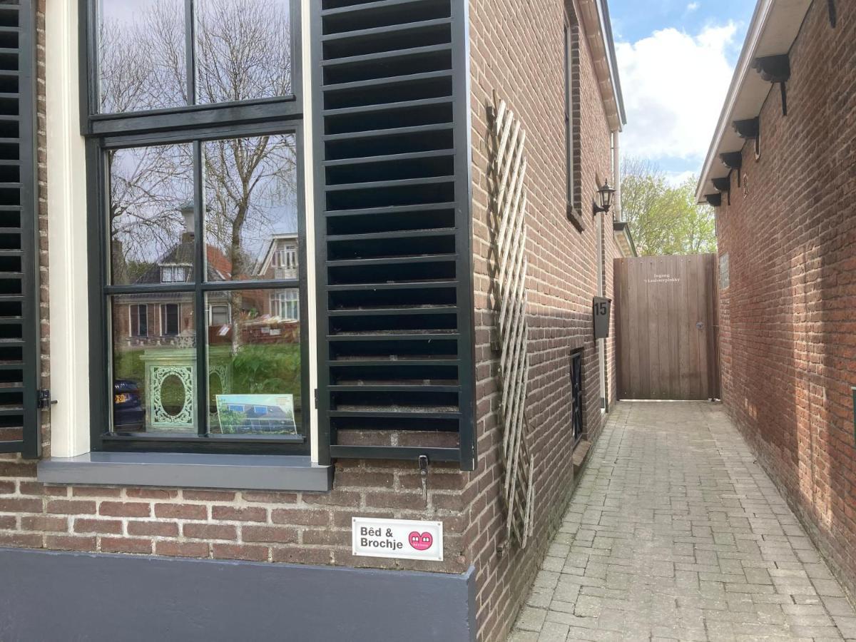 Vakantiehuis 'T Laaisterplakky Zonder Drempels Villa Oude Bildtzijl Exterior foto